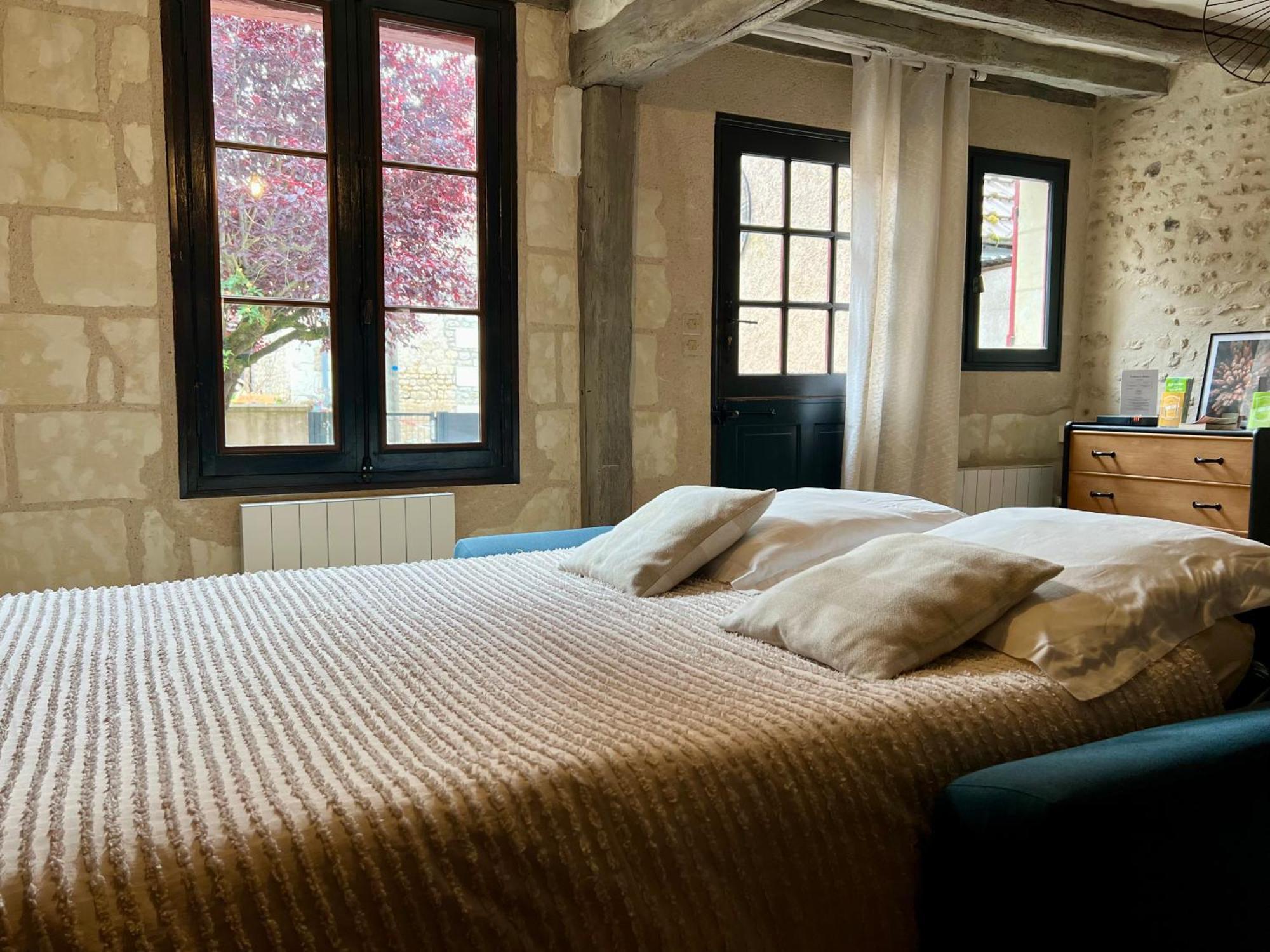 Le Cottage Des Chalands แซ็งต์-จอร์จ-ซูร์-แชร์ ภายนอก รูปภาพ
